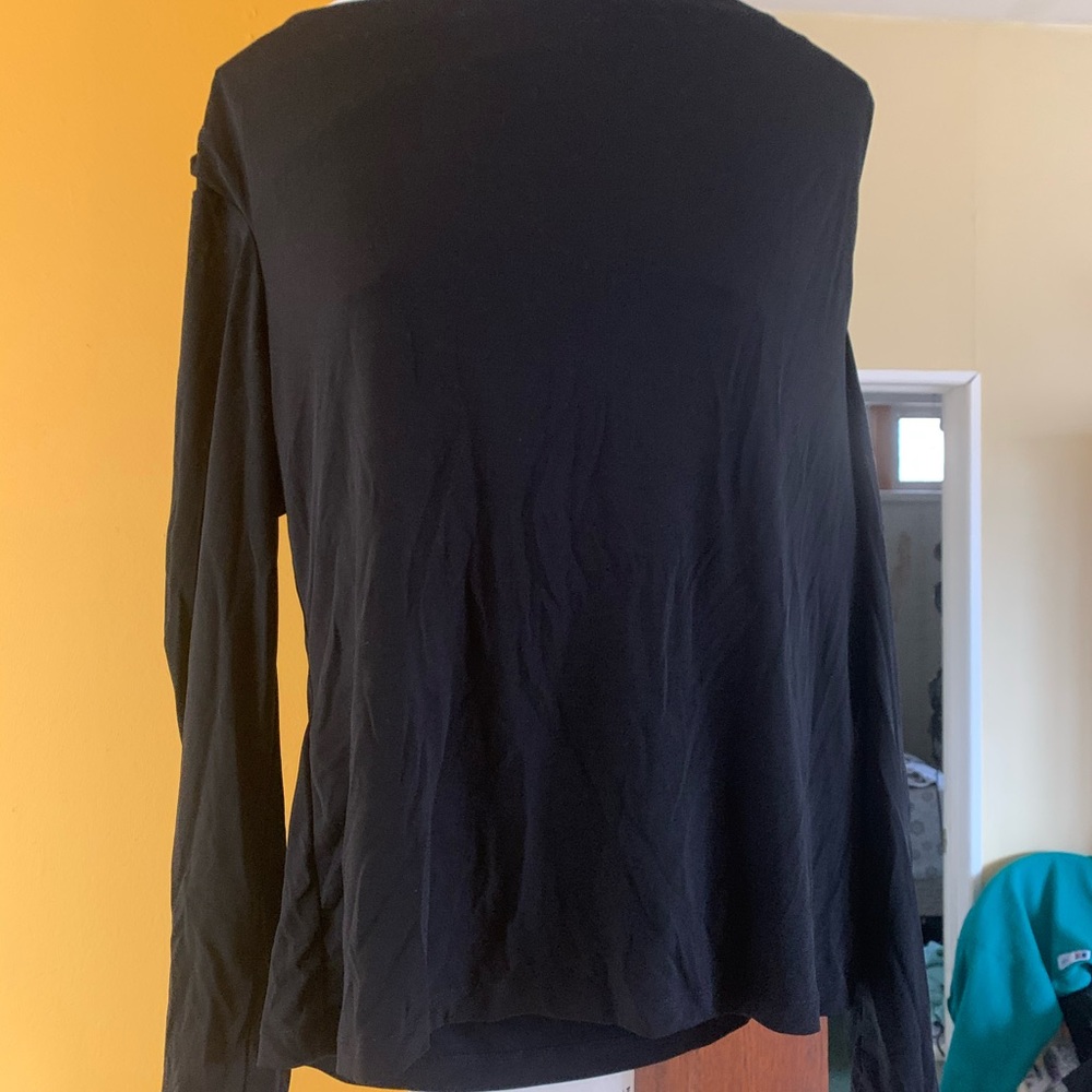 Women’s BLACK🖤 Long Sleeve